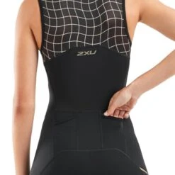 2XU Compression Mouwloos Trisuit Zwart/goud Dames 12 2XU Compression Mouwloos Trisuit Zwart/goud Dames -Sport Uitgebreide Kleding Winkel 2xu trisuits dames compression mouwloos zwart gld wt5522d 05 high