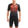 2XU Perform Korte Mouw Trisuit Zwart/rood Heren 2 2XU Perform Korte Mouw Trisuit Zwart/rood Heren -Sport Uitgebreide Kleding Winkel 2xu trisuits heren perform korte mouw zwart fom mt5525d 01 high