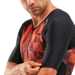 2XU Perform Korte Mouw Trisuit Zwart/rood Heren 11 2XU Perform Korte Mouw Trisuit Zwart/rood Heren -Sport Uitgebreide Kleding Winkel 2xu trisuits heren perform korte mouw zwart fom mt5525d 04 high