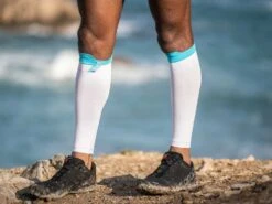 Compressport R2 Oxygen Compressie Tubes Wit -Sport Uitgebreide Kleding Winkel compressport r2 oxygen sleeve white 03