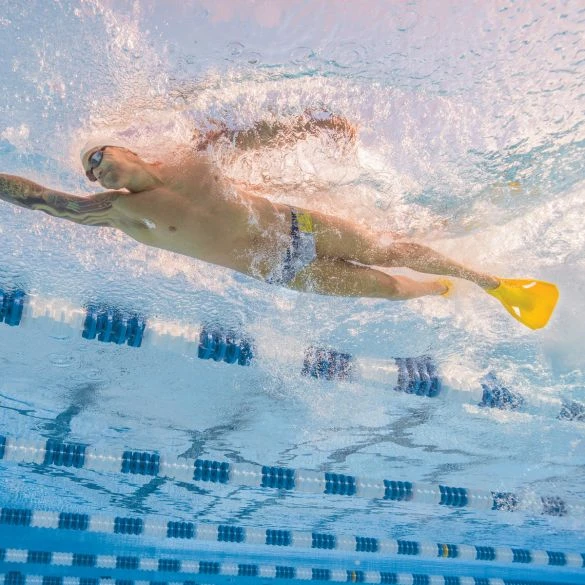 Finis Edge Fin Zwemvinnen Geel 6 Finis Edge Fin Zwemvinnen Geel - Afbeelding 4