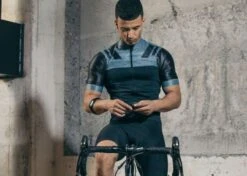 Wahoo TICKR Fit Hartslagmeter 13 Wahoo TICKR Fit Hartslagmeter -Sport Uitgebreide Kleding Winkel wahoo tickr fit 5